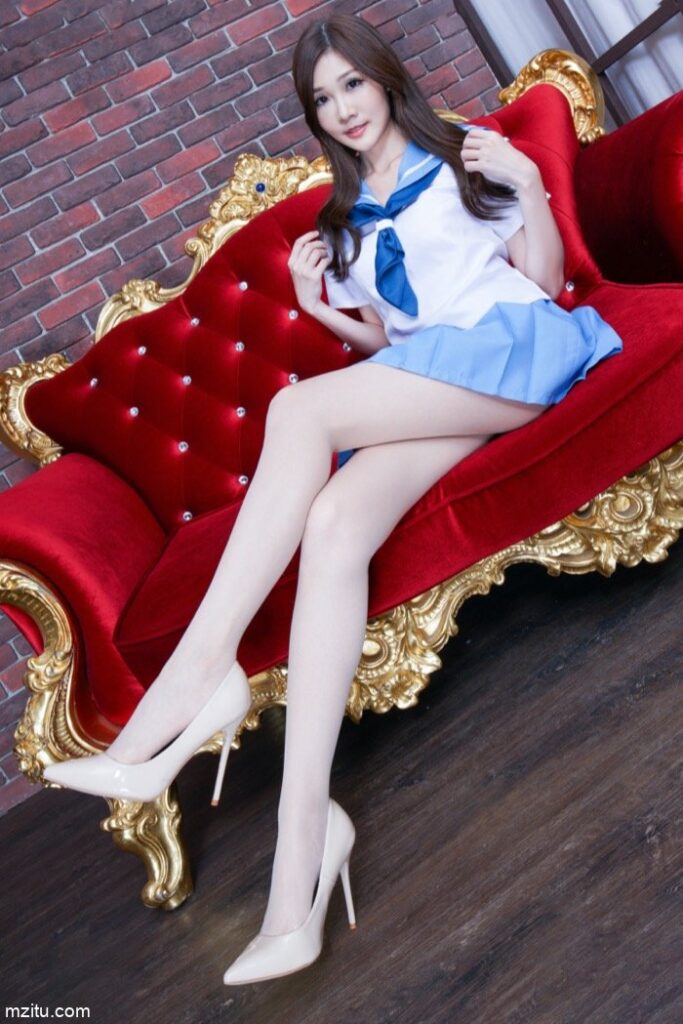 成熟迷人的美少妇，美腿纤细白皙真性感-hasate摄影图片资源整理