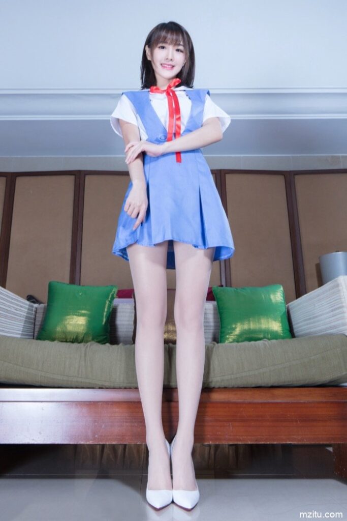 台湾妹子好甜美，一双大白腿让人移不开眼！-hasate摄影图片资源整理