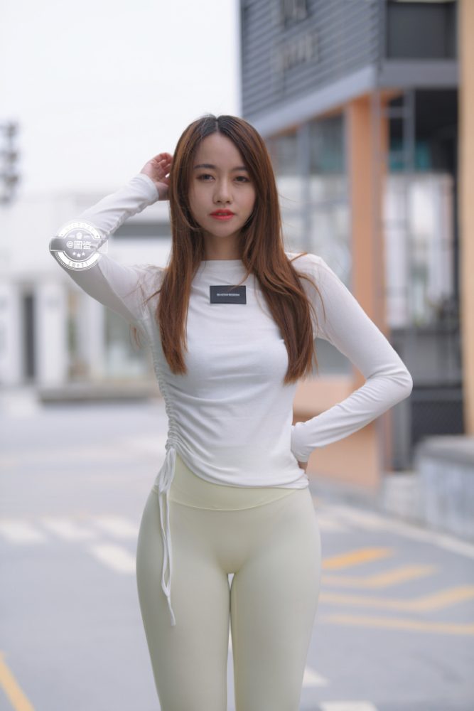 漂亮的白色瑜伽裤女孩 J1441 696P1V-21.4GB-hasate摄影图片资源整理