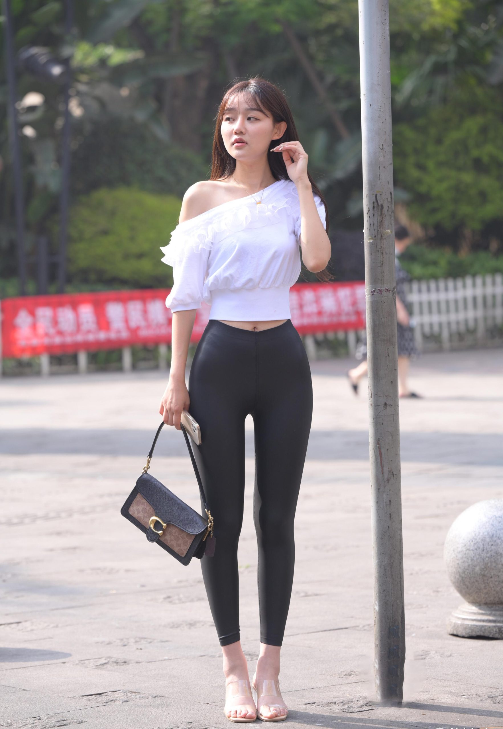 图片[5]-笑容非常甜美且治愈的皮裤女孩 J1945 751P1V-22.1GB-hasate摄影图片资源整理