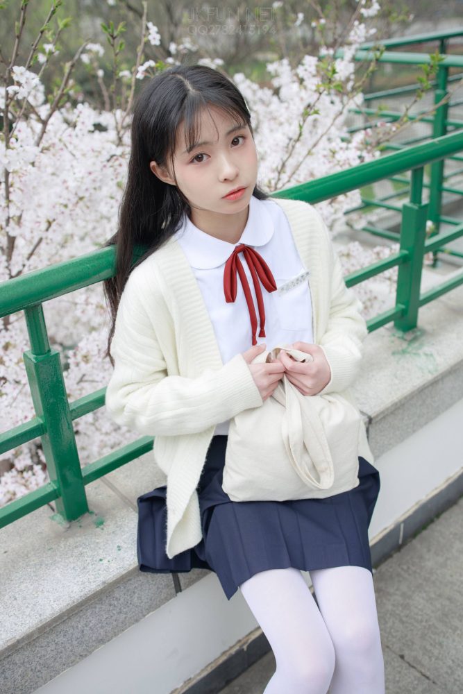 甜美可人的白丝姑娘【127P】20011-hasate摄影图片资源整理