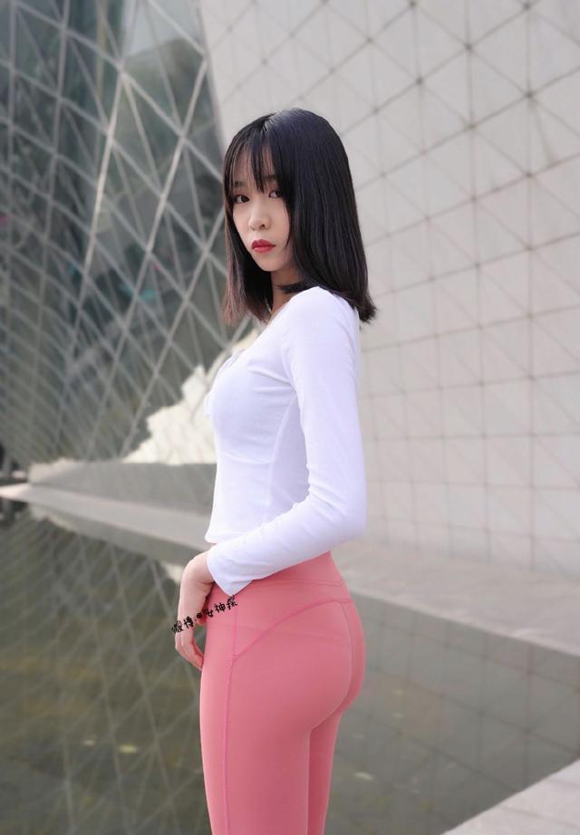 图片[4]-粉色瑜伽裤年轻女孩 J1311 417P17V-14.9GB-hasate摄影图片资源整理
