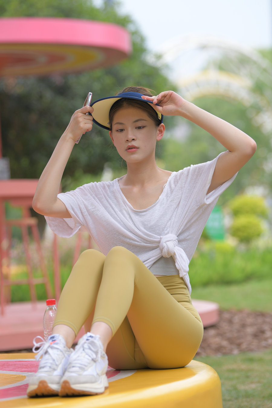 图片[1]-戴着遮阳帽的瑜伽裤女孩J2965 796P1V-27.1GB-hasate摄影图片资源整理