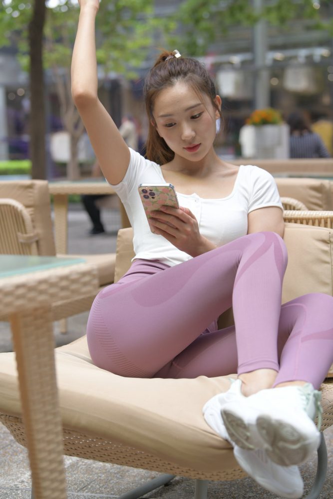 图片[6]-香芋色瑜伽裤高马尾漂亮女孩J2206 545P1V-19.1GB-hasate摄影图片资源整理