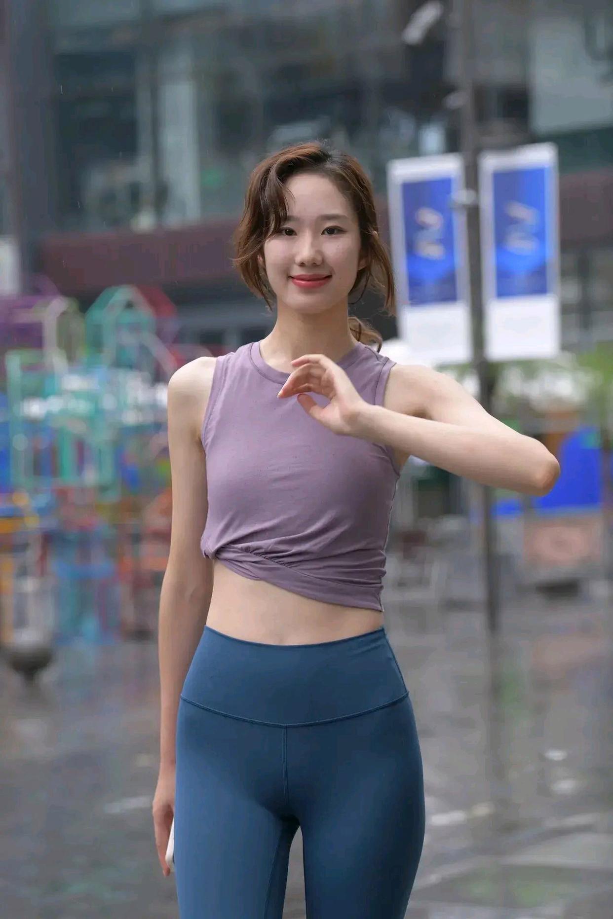 图片[2]-像刘亦菲的蓝色瑜伽裤姑娘J2234 552P1V-20.5GB-hasate摄影图片资源整理