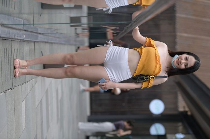高腰白色短裤的漂亮女孩【767P】00065-hasate摄影图片资源整理
