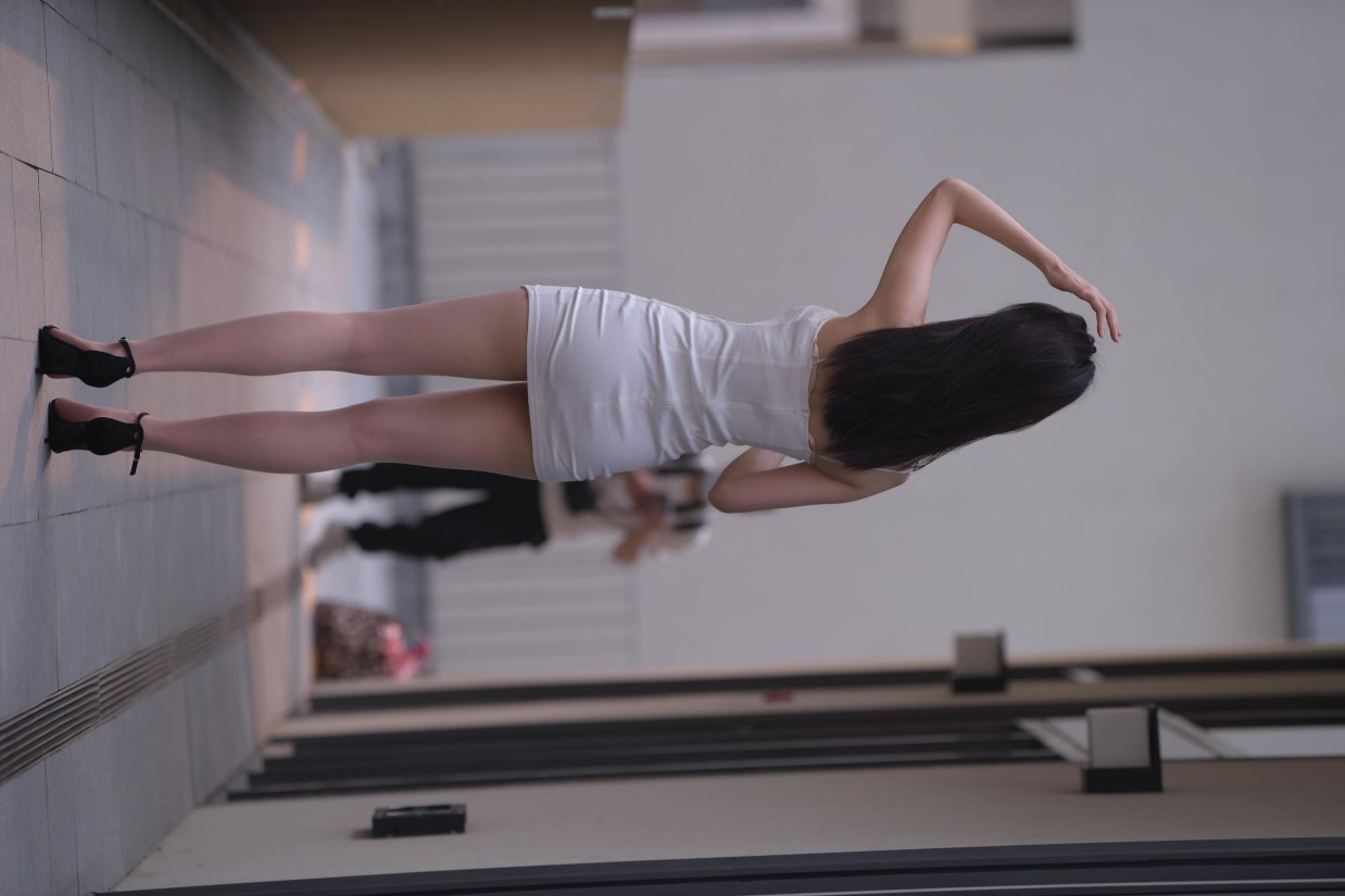 图片[4]-长发女孩紧身短裙特别显身材【245P】00040-hasate摄影图片资源整理