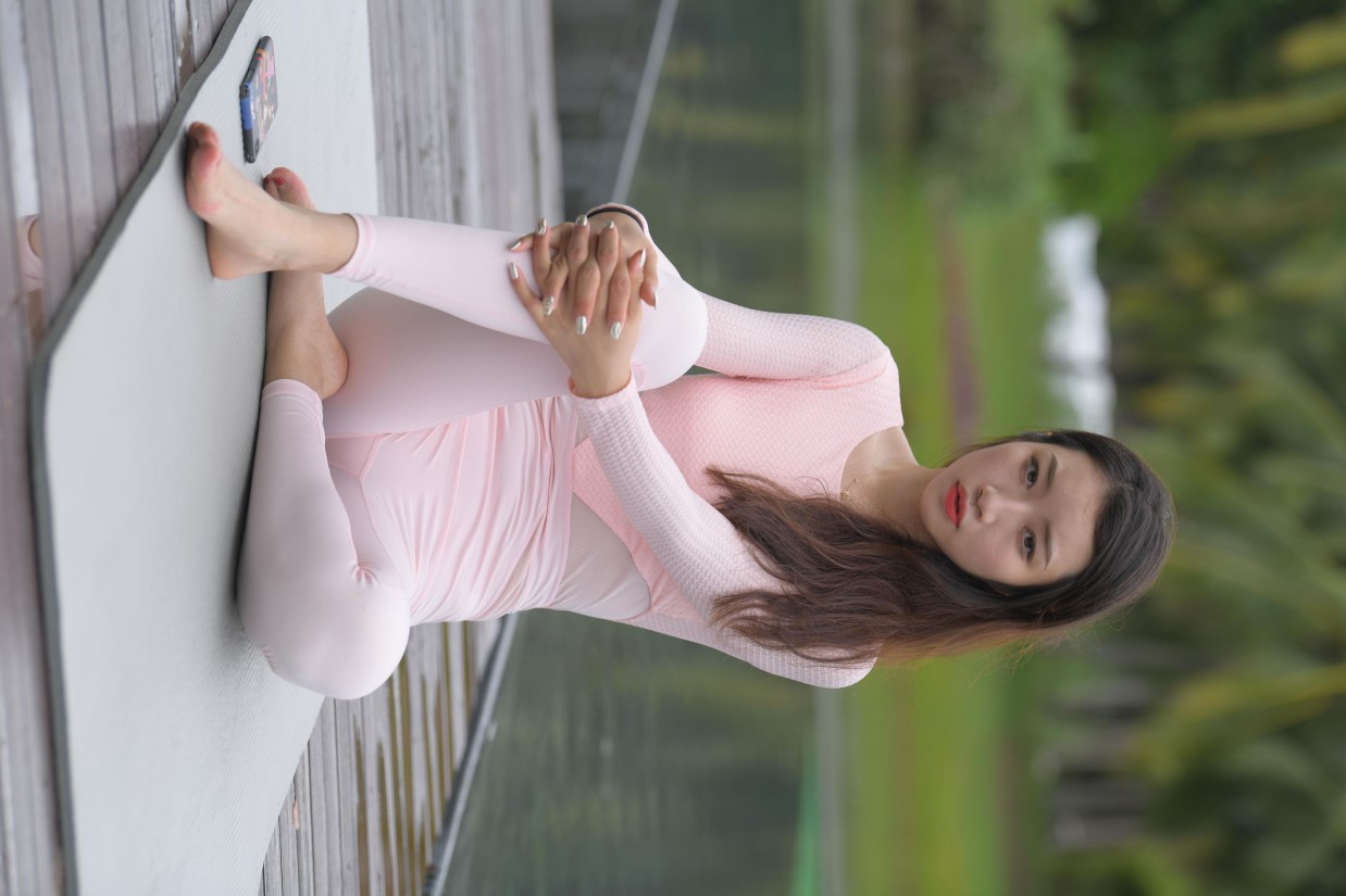 图片[7]-很漂亮眼睛也很大的白色瑜伽裤女孩【249P】00063-hasate摄影图片资源整理