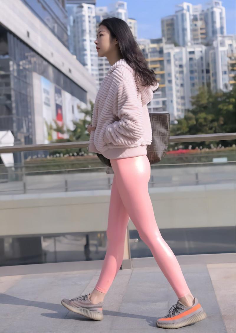 图片[2]-粉红色紧身裤的女孩 J1482 365P2V-18.1GB-hasate摄影图片资源整理
